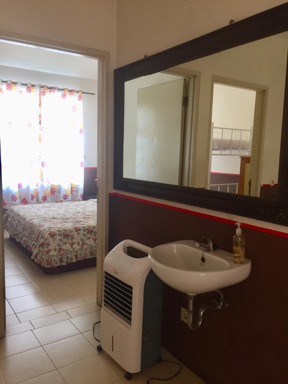 2 BR Townhouse Lippo Karawaci Tangerang by Bloomie Apartment in West Java
