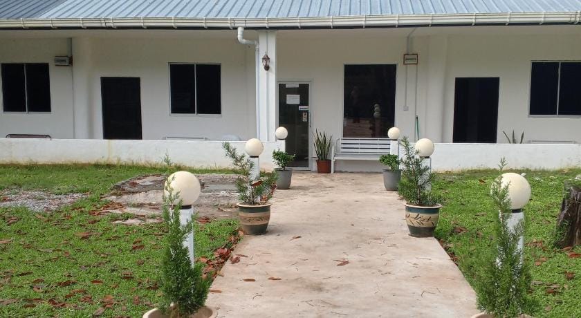 SUKAU TOMANGGONG VIEW B&B Hotel in Sabah