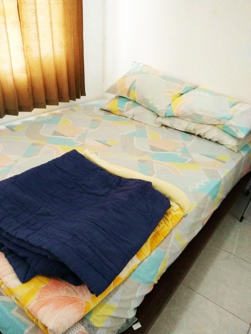 Familly room, tempat menginap yang pas Villa in West Java