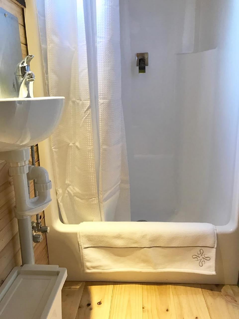 Altitude Tiny House Vacation rental in Romsey