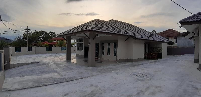 FOUR Bungalow House Next to Giant Kuala Pilah 21 Vacation rental in Negeri Sembilan, Malaysia