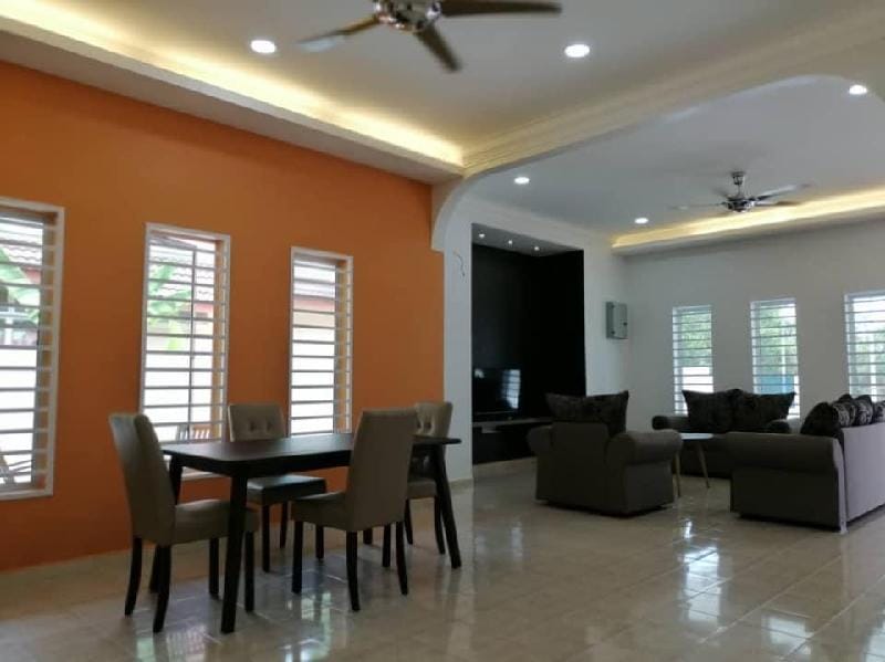 FOUR Bungalow House Next to Giant Kuala Pilah 22 Vacation rental in Negeri Sembilan, Malaysia