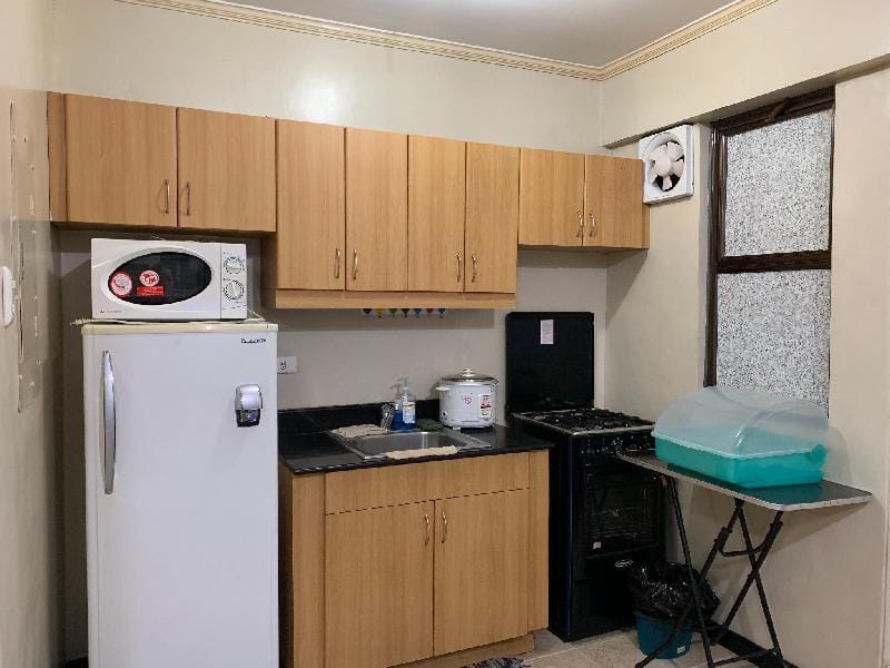 2 BR Condo Unit in Pasig/Cainta - Istana Apartment in Pasig