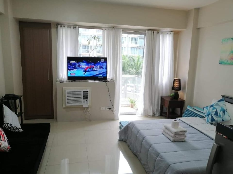 Jen's  Apartment  across Manila Airport 
(T3) Apartment in Pasay