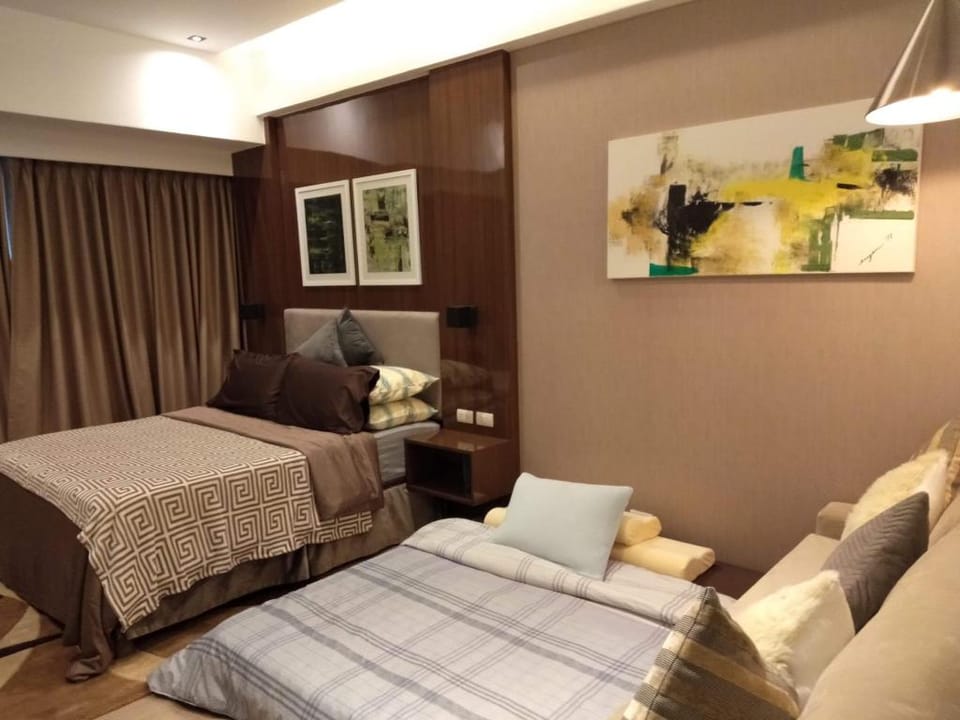 ANNA & R CONDOTEL across NAIA T 3 in Pasay City Apartment in Pasay