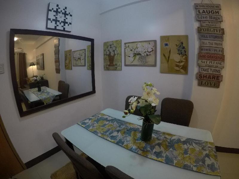 Legarse Staycation  Vacation rental in Pasay
