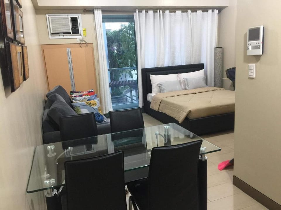 Zoe Amarah Condotel infront of airport terminal 3  Apartment in Pasay