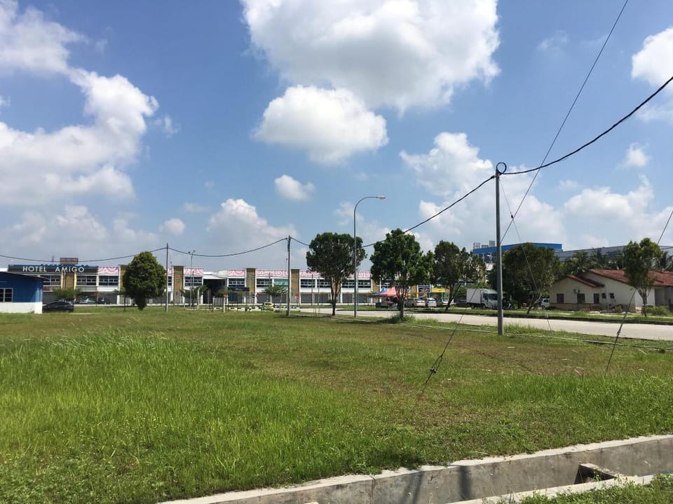 BUDGET HOMESTAY 7  (3 BEDROOMS )+Unifi Vacation rental in Perak Tengah District