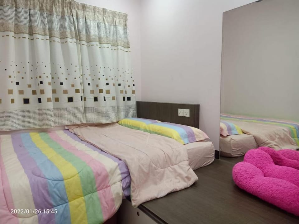 Sekinchan View Homestay 110 @ 高楼 [看海~稻田］ Apartment in Selangor, Malaysia