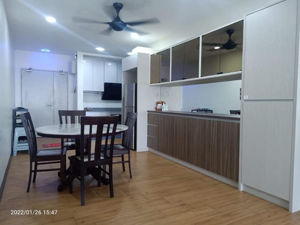 Sekinchan View Homestay 110 @ 高楼 [看海~稻田］ Apartment in Selangor, Malaysia