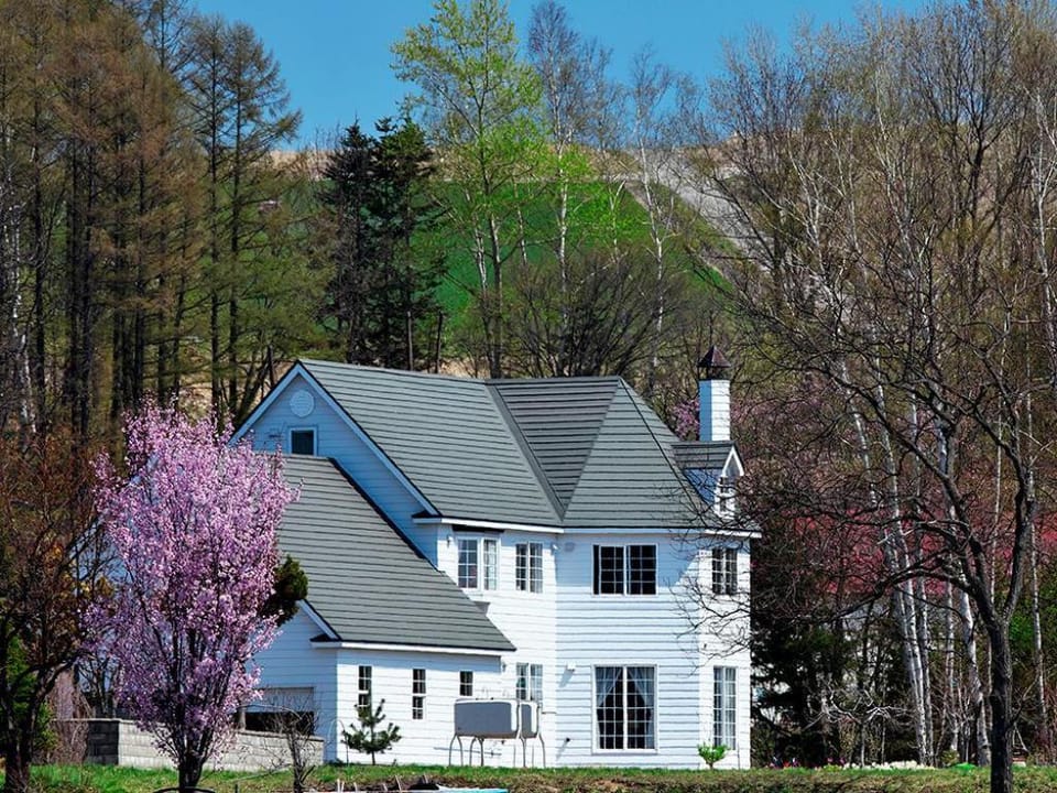 Guest House Itoh 丘の上白亜の洋館風別荘静かな小さなお宿１組限定２名様～最大6名まで Vacation rental in Hokkaido Prefecture
