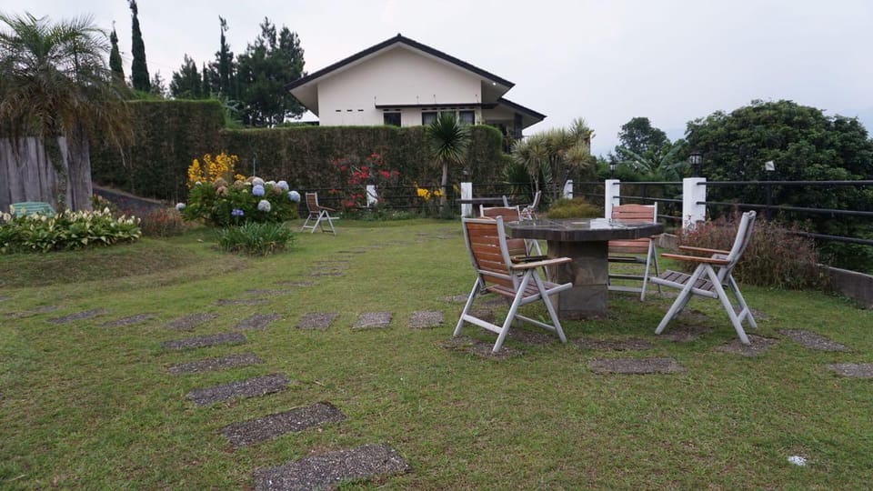 The View Villa 2 Villa in Cisarua