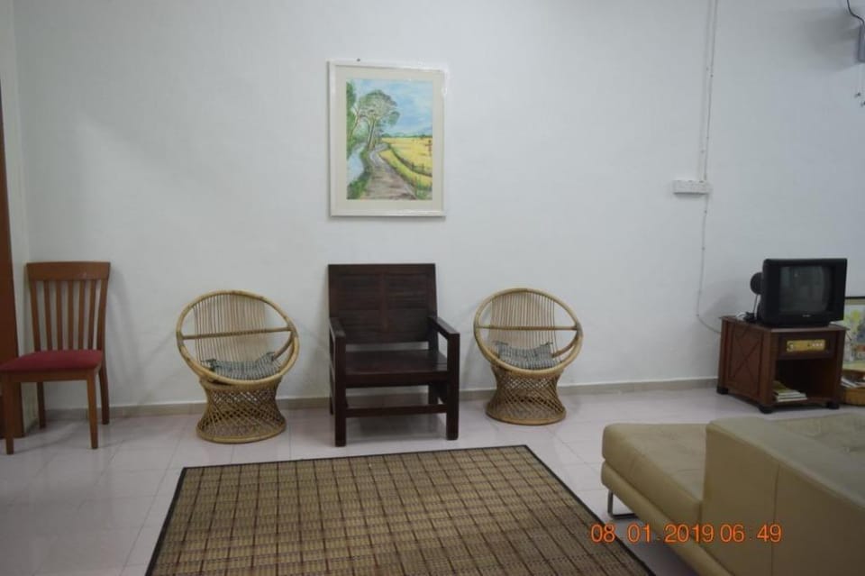 RILEK-RILEK HOMESTAY Vacation rental in Terengganu, Malaysia