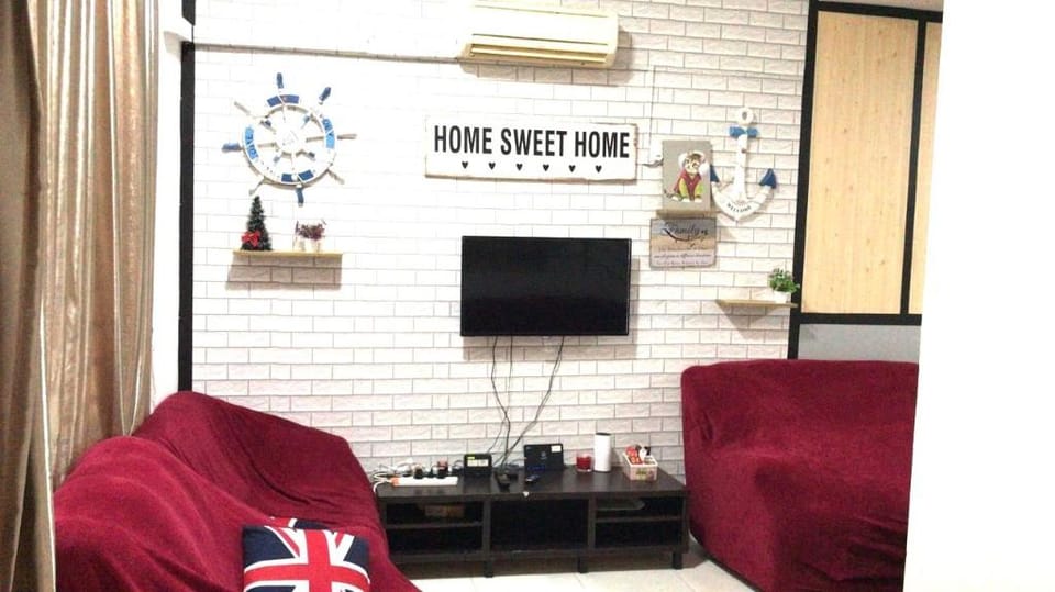 Home Sweet Home@Beach/Waterpark 12 Mns 4B13Pax Vacation rental in Johor