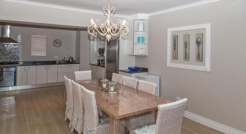 Gansbaai Seafront Holiday House - Our C-House Vacation rental in Western Cape
