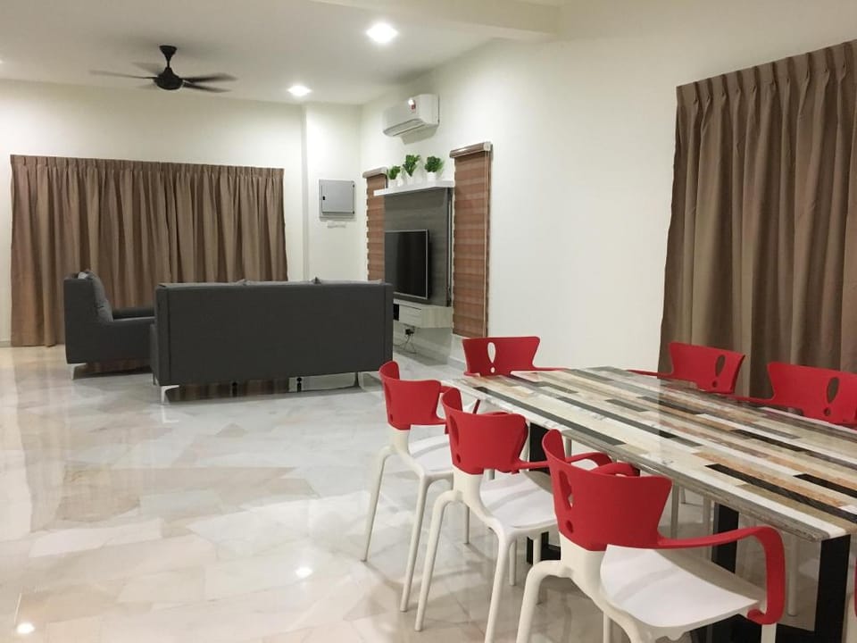 Ara Damansara Homestay (Arahome) for Wedding Vacation rental in Petaling Jaya