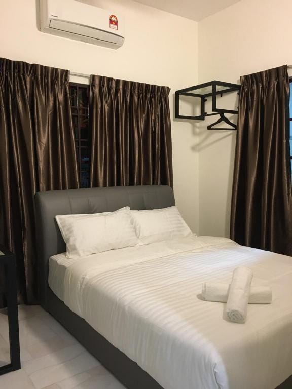 Ara Damansara Homestay (Arahome) for Wedding Vacation rental in Petaling Jaya