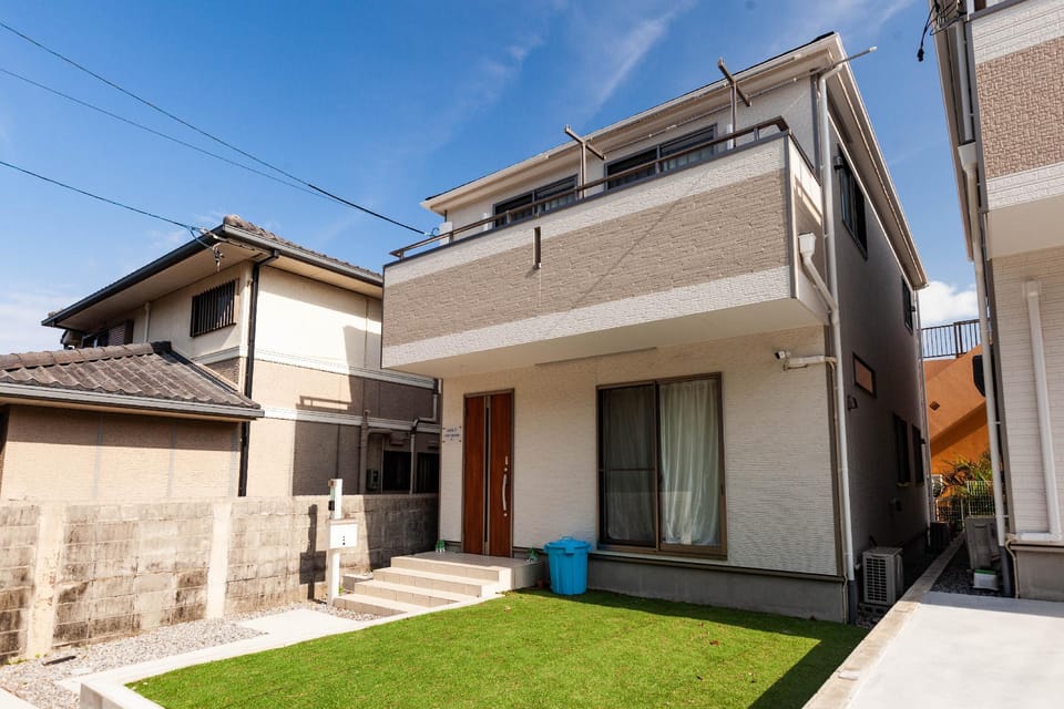 Cozy House A /4rooms/8ppl Vacation rental in Okinawa Prefecture