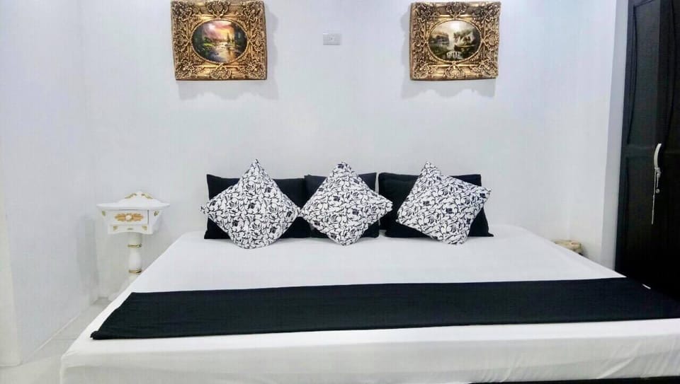 Pico de Loro Two Bedroom Jacana 315B Apartment in Nasugbu