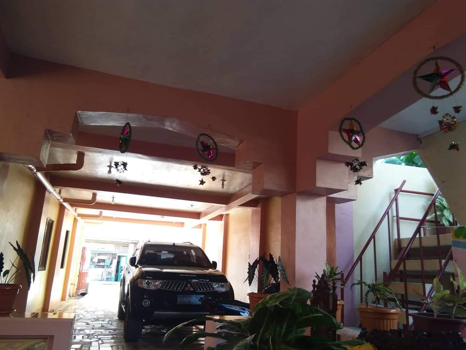 Ludy's Pension House Gateway to Islas de Gigantes Vacation rental in Central Visayas