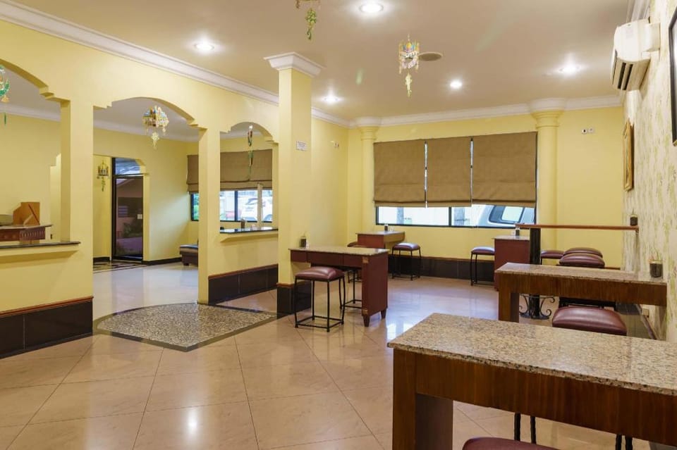 RedDoorz Plus near Ancol Hotel in Jakarta