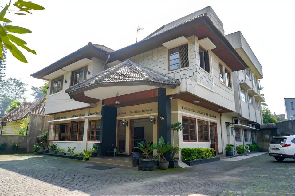 Hotel Wisma Dago ITB Bed and Breakfast in Bandung