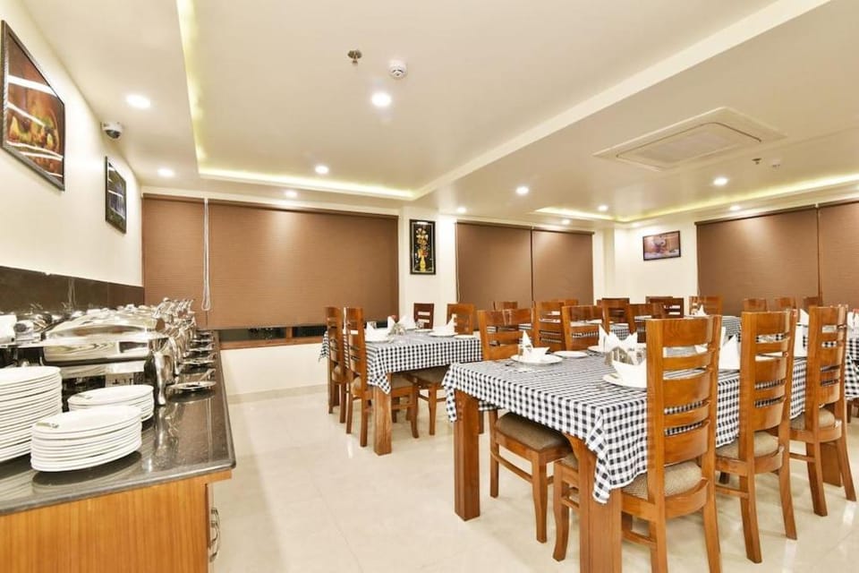 Ashapuri Residency Manali - A Centrally Heated and Air Conditioned Hotel Hotel in Manali