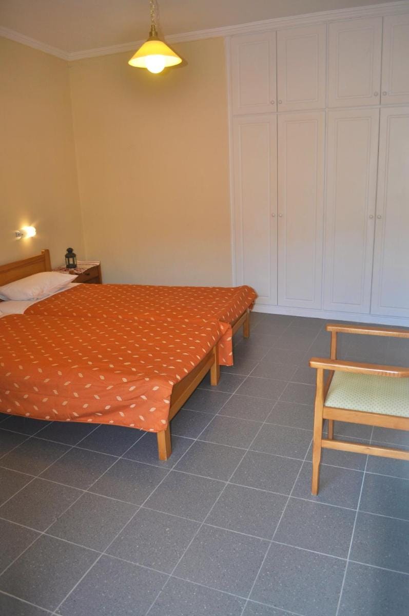 Holiday Studio Apartments Yannis on Agios Gordios beach in Corfu Apartment in Corfu, Greece