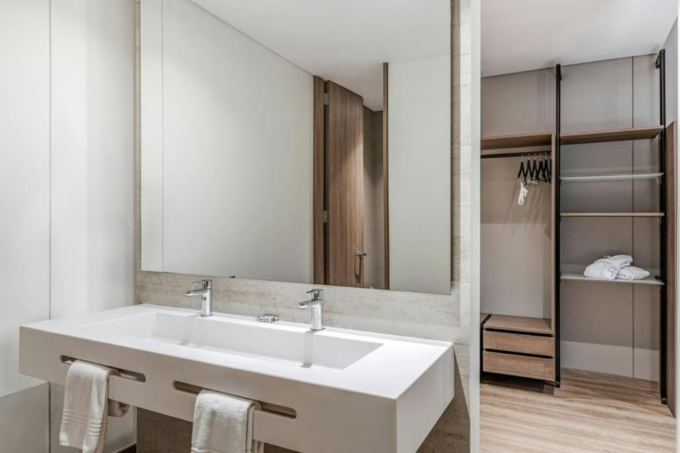 AC Hotel by Marriott Bogota Zona T Hotel in Bogota