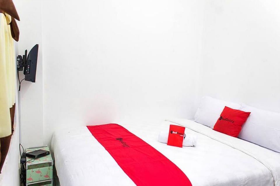 RedDoorz @ Galuh Mas Hotel in West Java