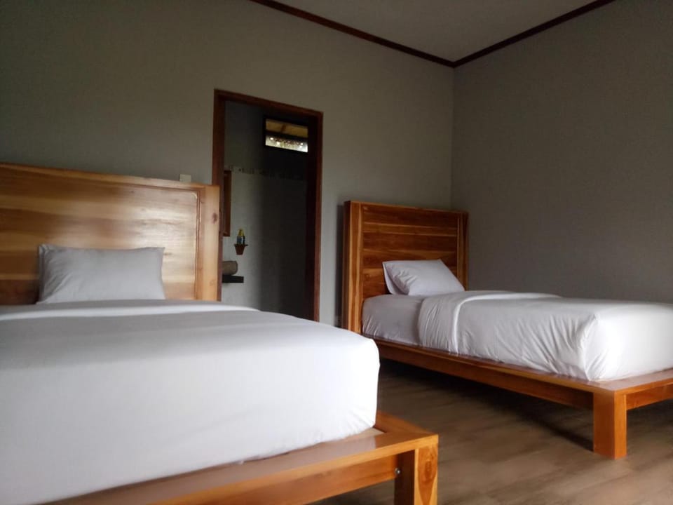Emir Surfcamp Campground/ 
RV Resort in Bali