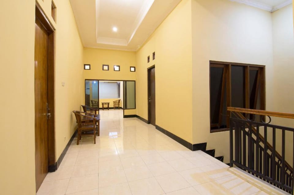 OYO 931 Dara Dewi Homestay Hotel in Yogyakarta