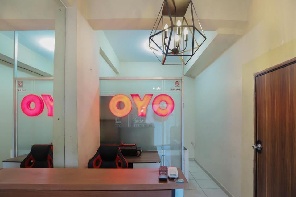 OYO 909 Lauv Room Grand Centerpoint Tower B Hotel in West Java