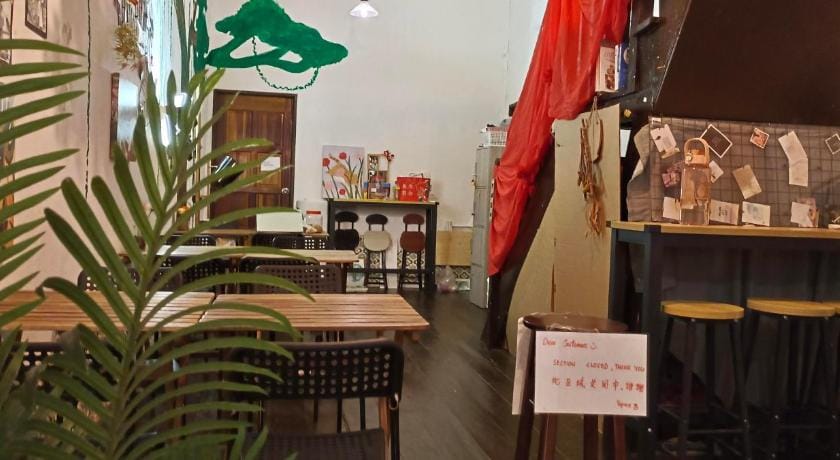 Vspace Guesthouse Capsule & Cafe Hotel in Malacca