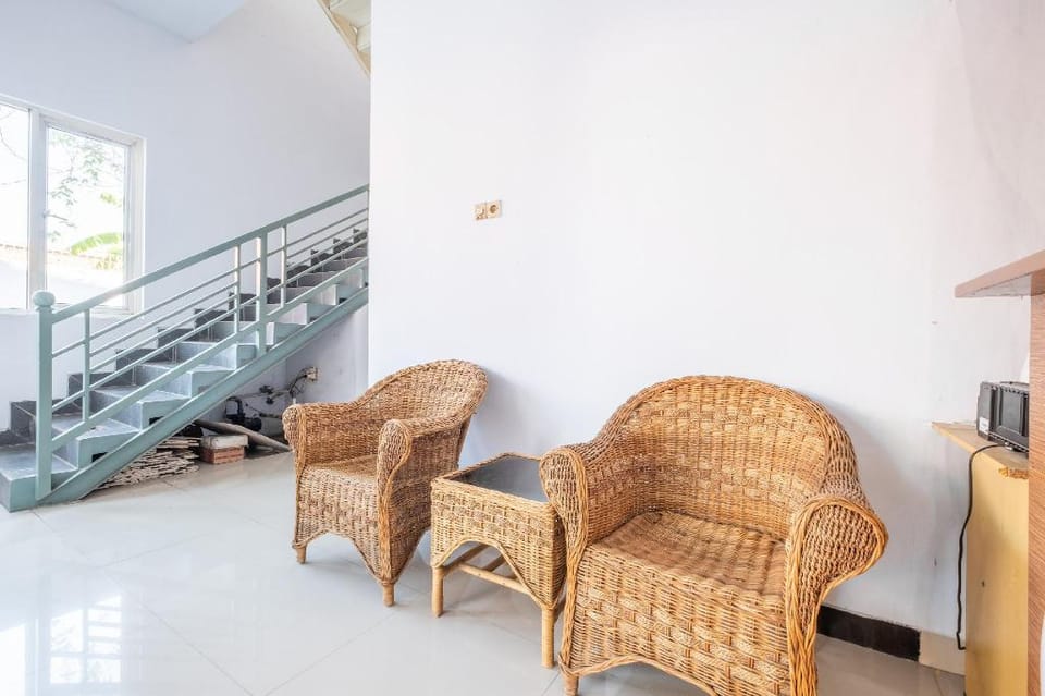 OYO 863 Tenacity Guest House Syariah Hotel in West Java