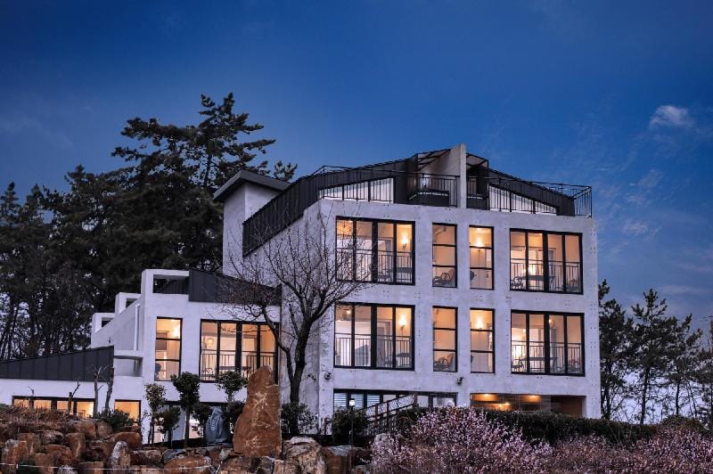 Yeosu Nochedelmar Spa Pension Bed and Breakfast in South Korea