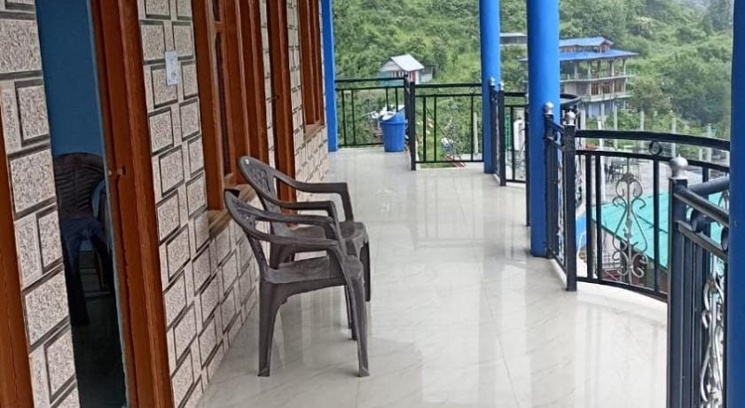 Hotel o snow pine inn Hotel in Himachal Pradesh