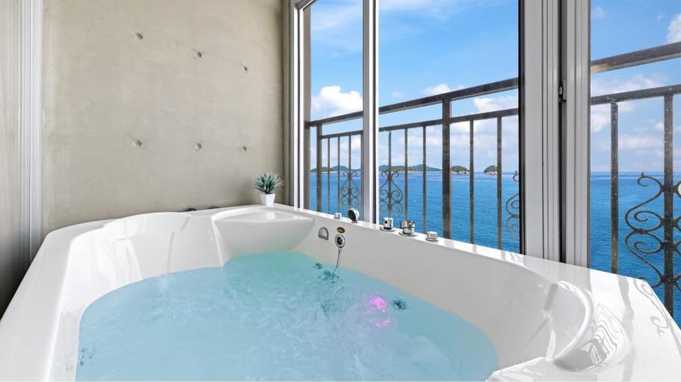 Yeosu Nukim Pension Bed and Breakfast in South Korea