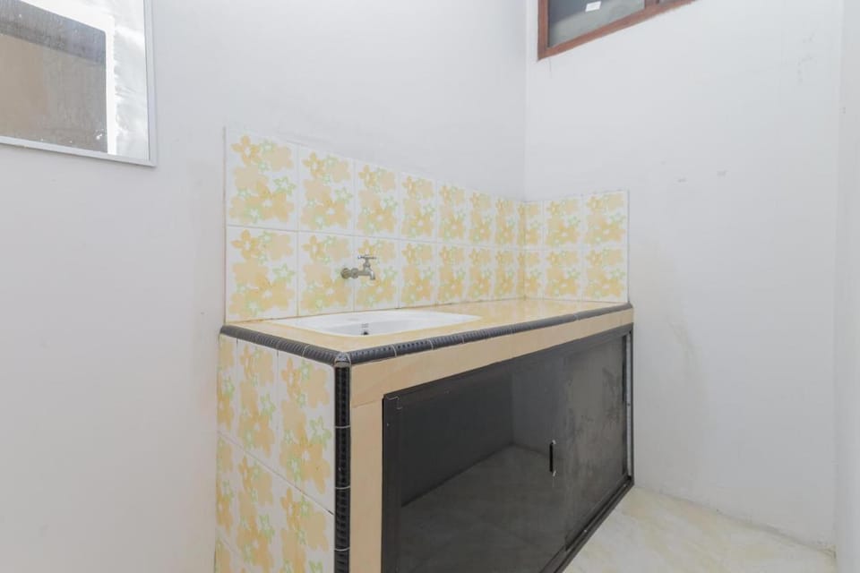 Griya Nina Syariah Bed and Breakfast in Surabaya