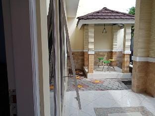 Radikha homestay Vacation rental in Yogyakarta