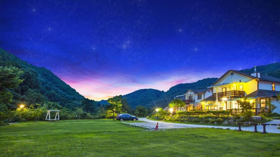 Hwacheon Parprika Yellow Pension Bed and Breakfast in Gyeonggi-do