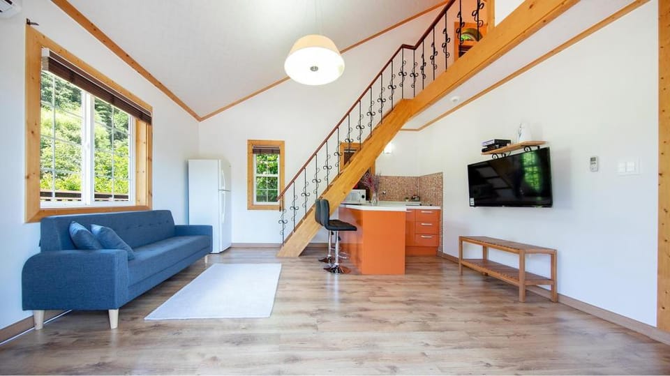 Hongcheon Lime Orange Pension Bed and Breakfast in Gyeonggi-do