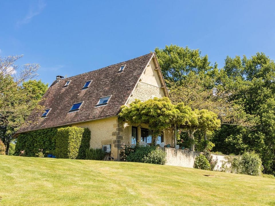 Holiday Home in Dordogne with Pool Vacation rental in Nouvelle-Aquitaine