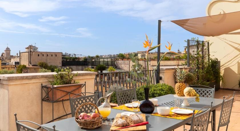 Penthouse Rome Capitol Apartment in Rome