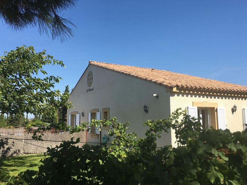 Comfortable villa with jacuzzi Villa in Occitanie