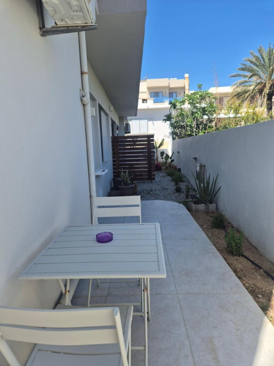 Calmare suites Hotel in Rethymno