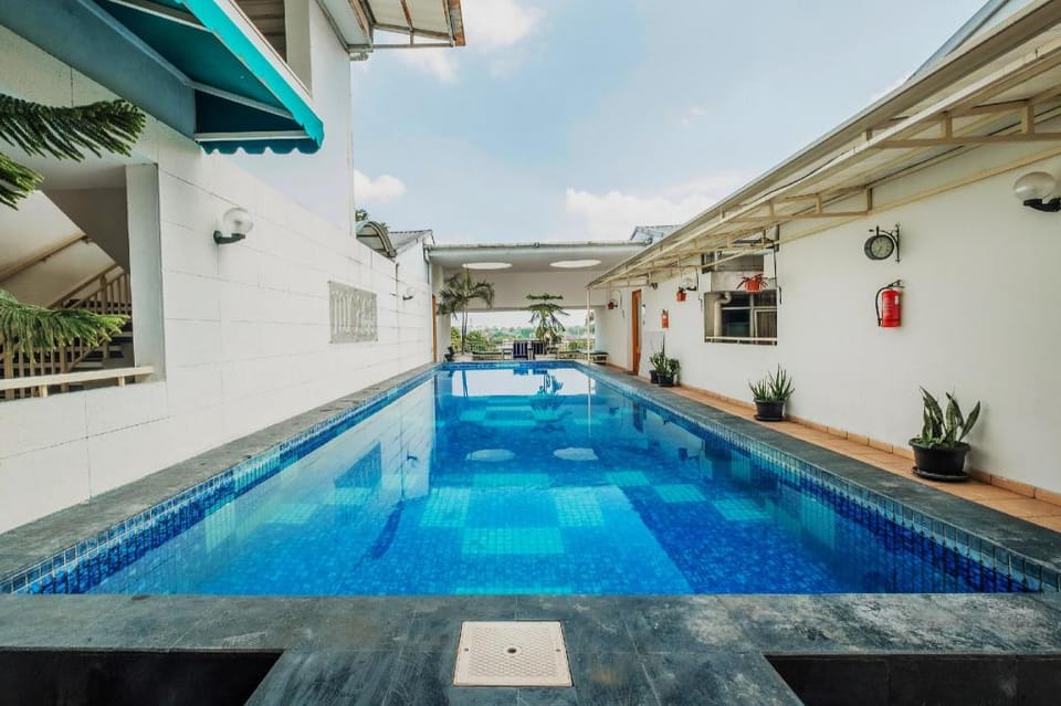 Super OYO Collection O 818 Micasa Residence Hotel in Bandung