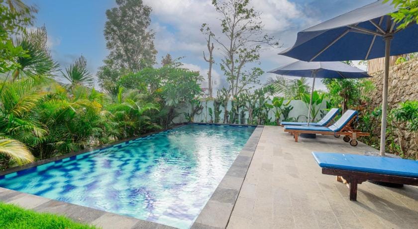 Bhavana Cottage Bed and Breakfast in Nusapenida