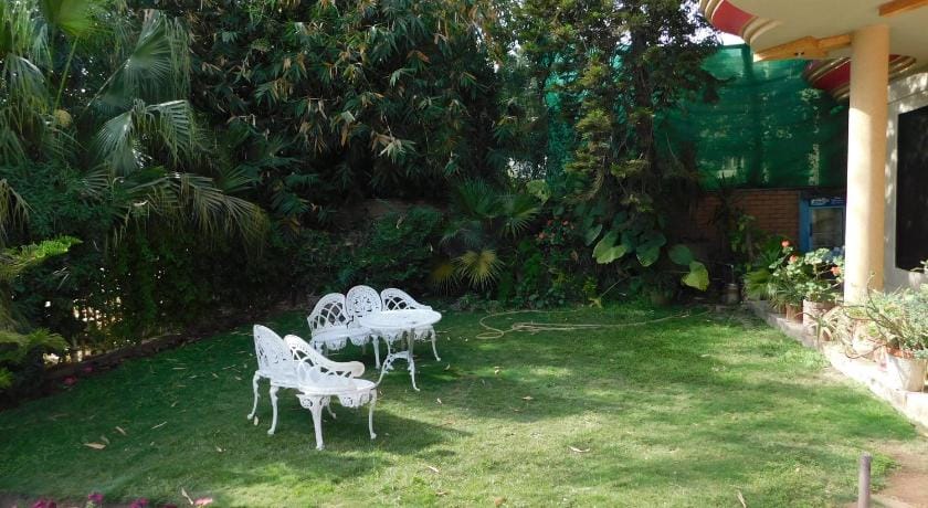 Paramount GuestHouse Bed and Breakfast in Islamabad