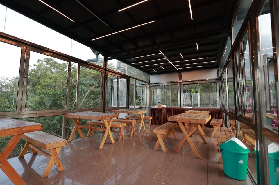 Misty Bush Munnar Hotel in Kerala